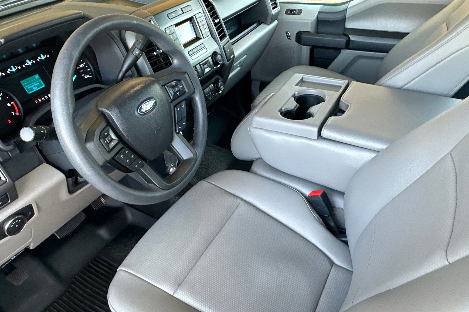 Used 2022 Ford F350 XL w/ Power Equipment Group image 10