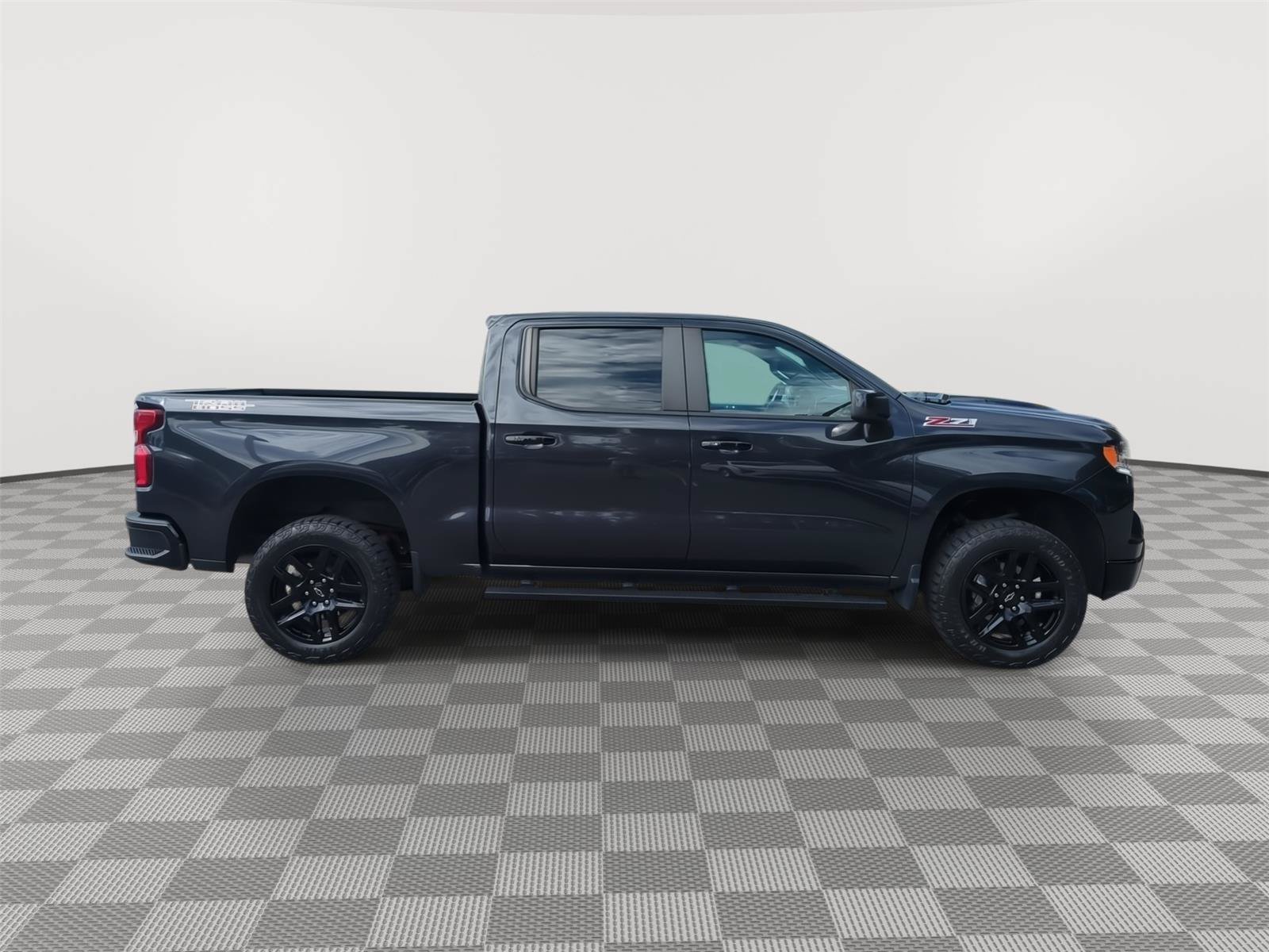 Used 2023 Chevrolet Silverado 1500 LT Trail Boss w/ Protection Package AWD/4WD image 7