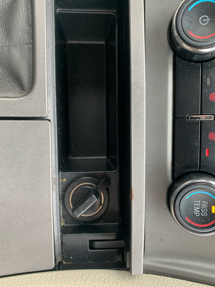 Used 2010 Ford Taurus SEL image 13