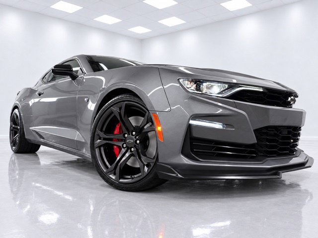 Used 2022 Chevrolet Camaro SS RWD image 6