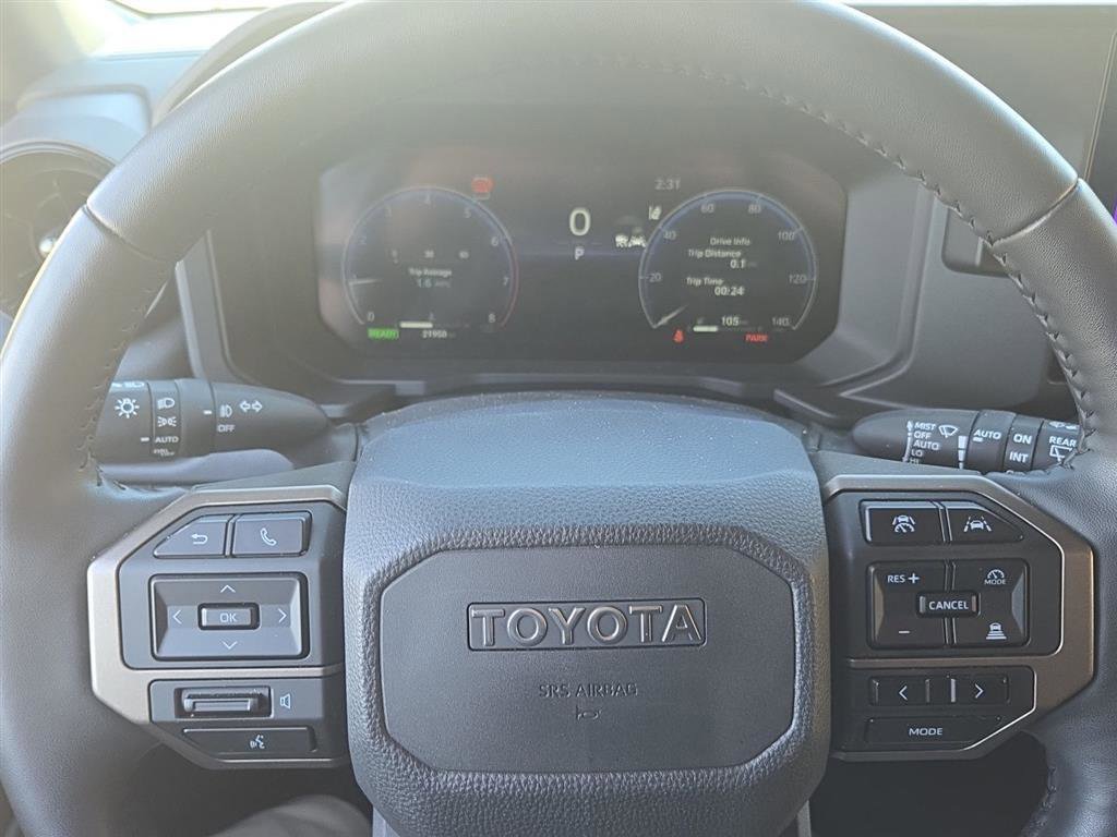 Used 2024 Toyota Land Cruiser image 27