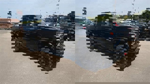 New 2025 Chevrolet Silverado 2500 ZR2 w/ Technology Package image 2