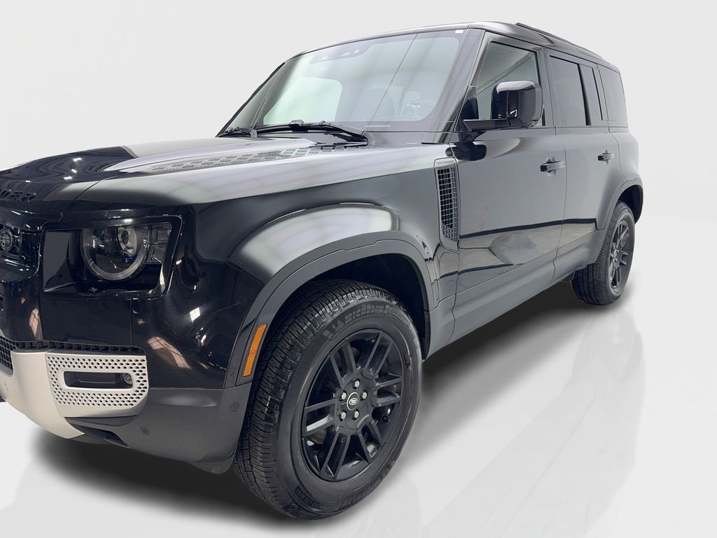 Used 2025 Land Rover Defender 110 S image 11