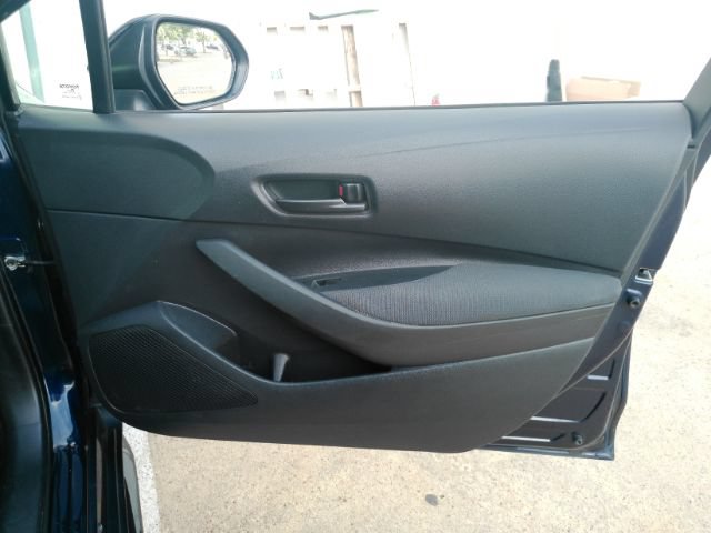 Used 2022 Toyota Corolla LE FWD image 17