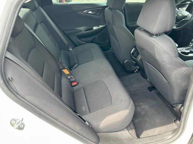 Used 2022 Chevrolet Malibu LT FWD image 40