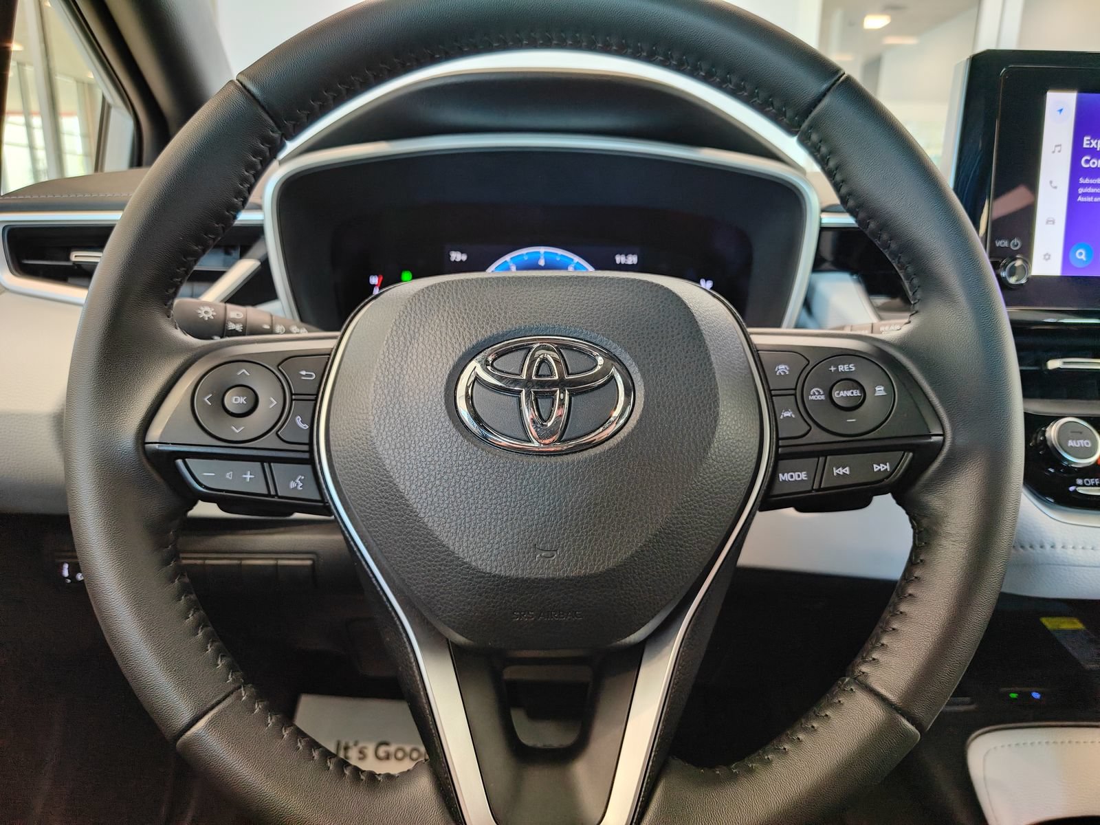 Used 2025 Toyota Corolla XSE FWD image 20