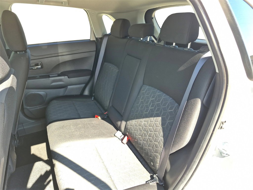 Used 2025 Mitsubishi Outlander Sport LE image 50