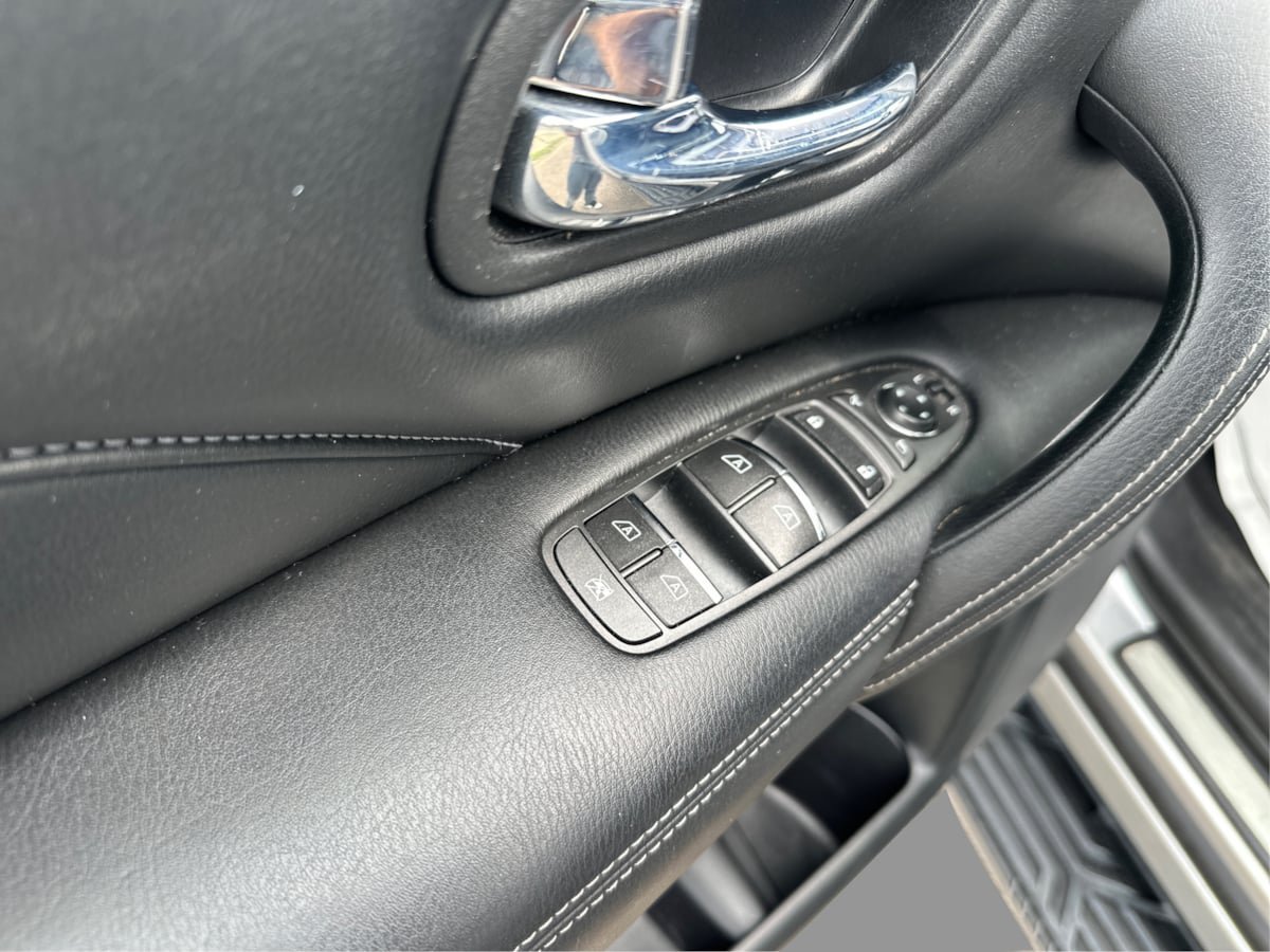 Used 2019 INFINITI QX80 Luxe AWD/4WD image 38