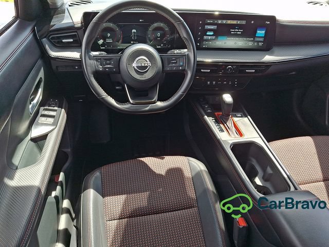 Used 2025 Nissan Kicks SR AWD/4WD image 11