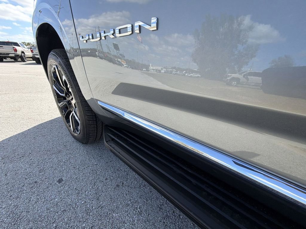 New 2026 GMC Yukon Elevation image 39