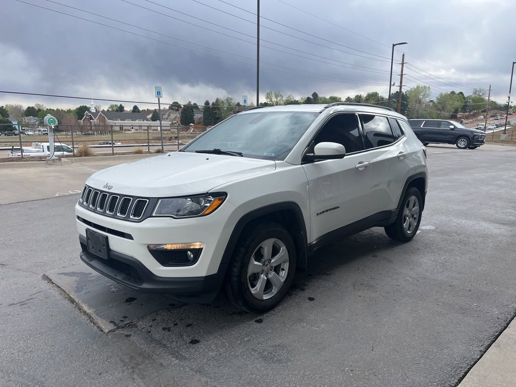 Used 2019 Jeep Compass Latitude w/ Cold Weather Group image 3