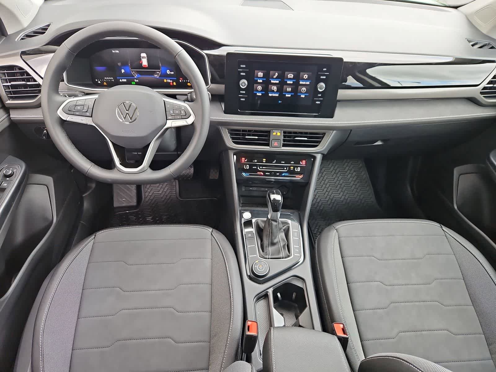 New 2026 Volkswagen Taos SE AWD/4WD image 15