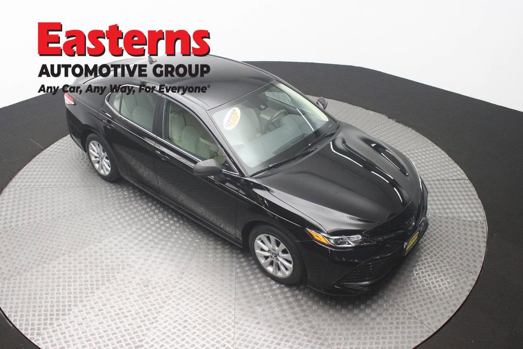 Used 2019 Toyota Camry LE FWD image 3