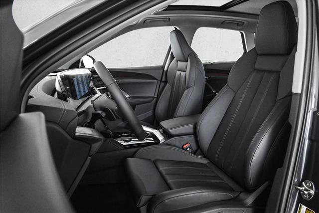 New 2025 Audi Q5 Premium Plus image 17