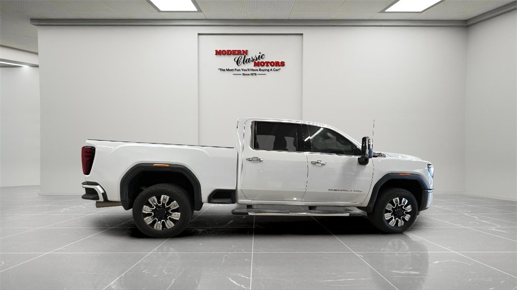 Used 2025 GMC Sierra 2500 Denali image 8