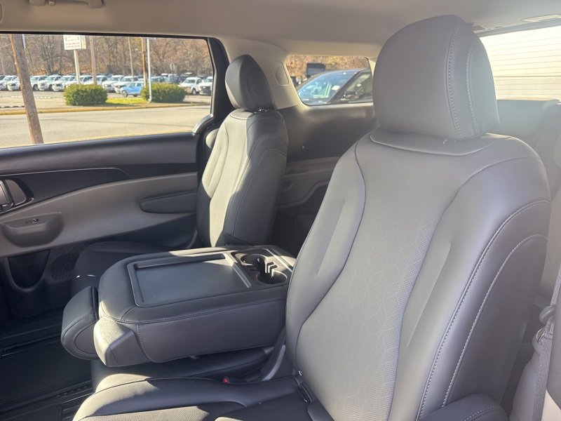 New 2026 Kia Carnival image 21