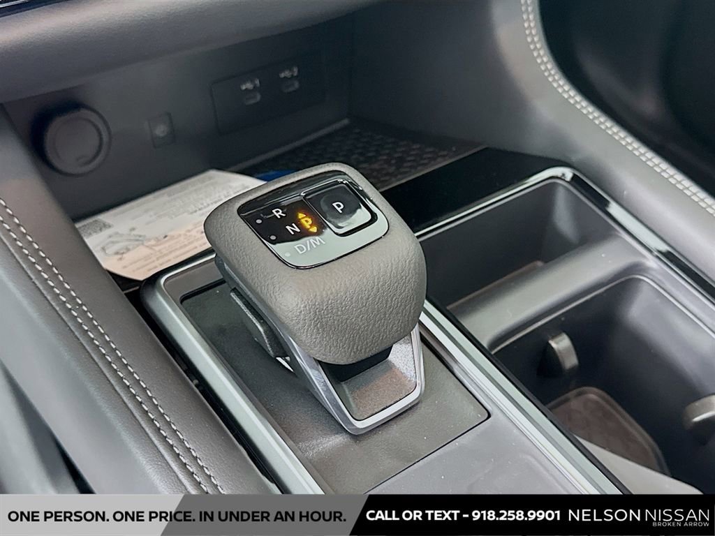 New 2026 Nissan Pathfinder Platinum AWD/4WD image 16