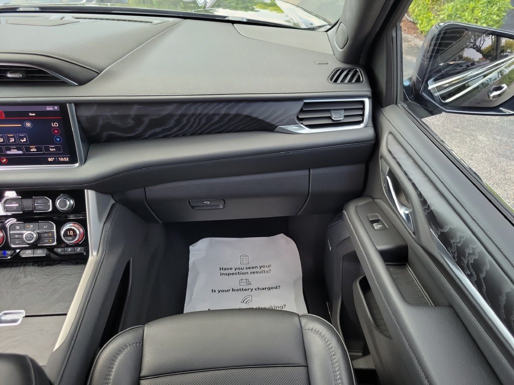 Used 2021 GMC Yukon Denali w/ Denali Premium Package RWD image 18