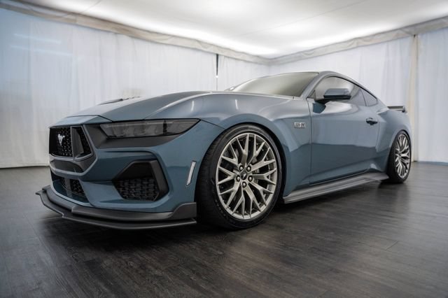 Used 2025 Ford Mustang GT Premium RWD image 25