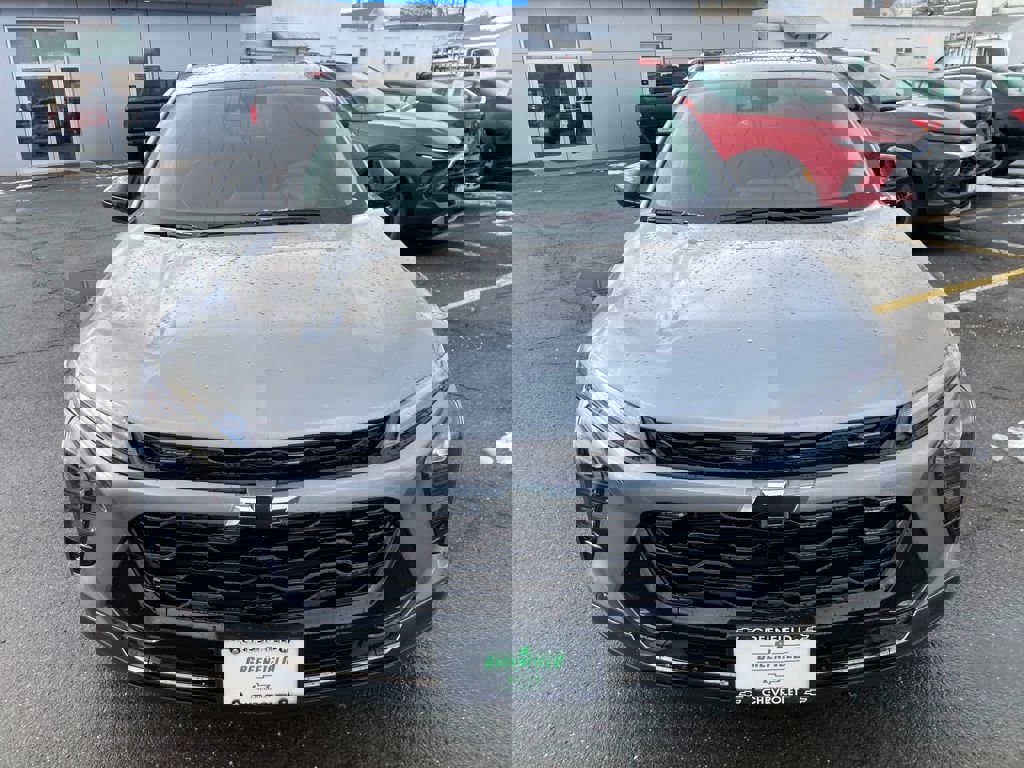 New 2026 Chevrolet Trax ACTIV w/ Sunroof Package image 2