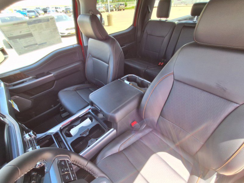 New 2025 Ford F250 Lariat w/ Chrome Package image 10