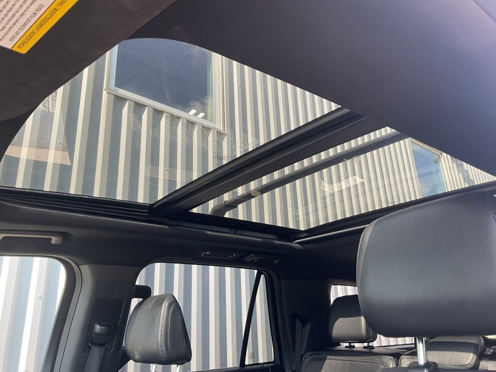 Used 2021 Ford Expedition Max Limited image 12