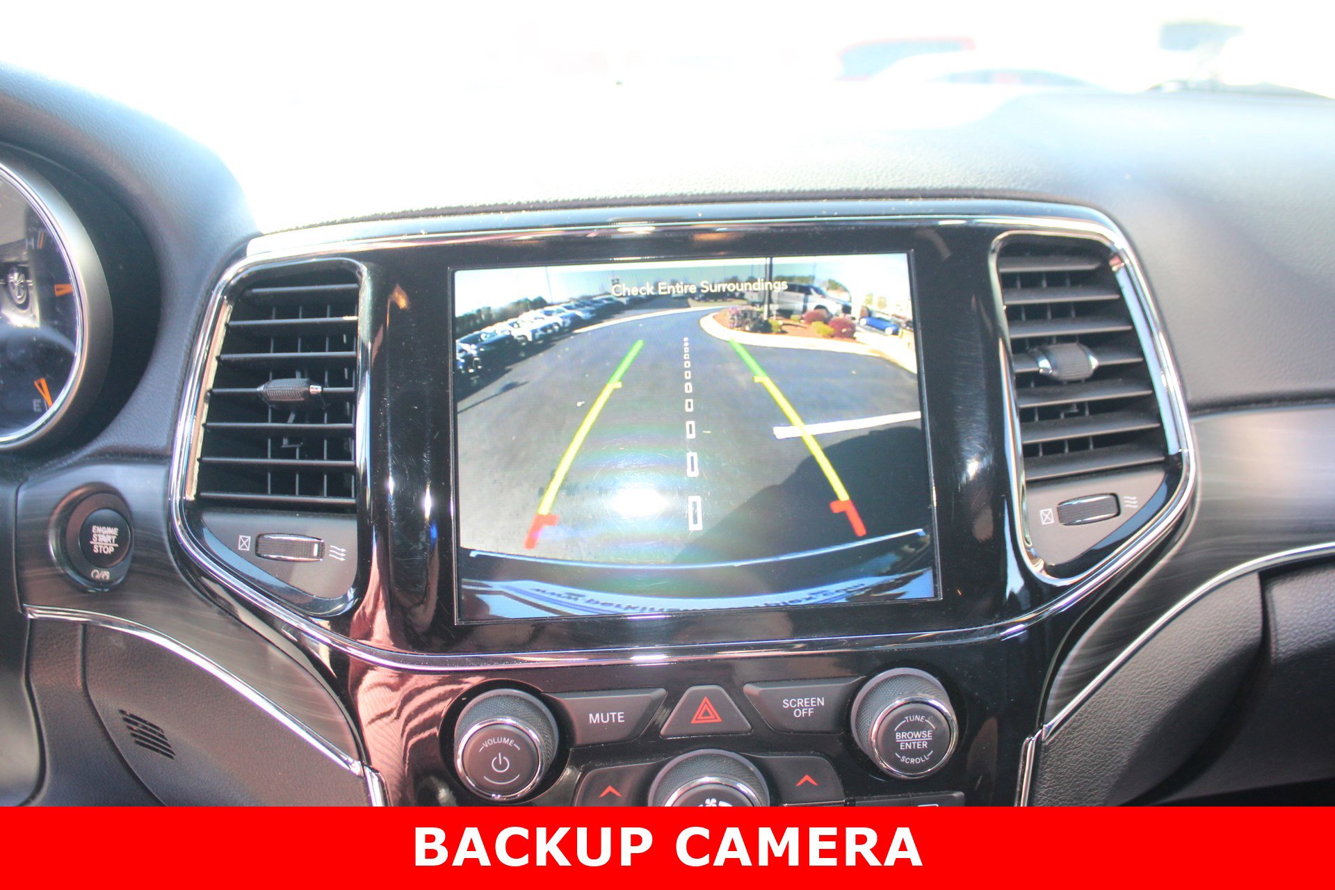 Used 2021 Jeep Grand Cherokee Limited w/ Luxury Group II image 22