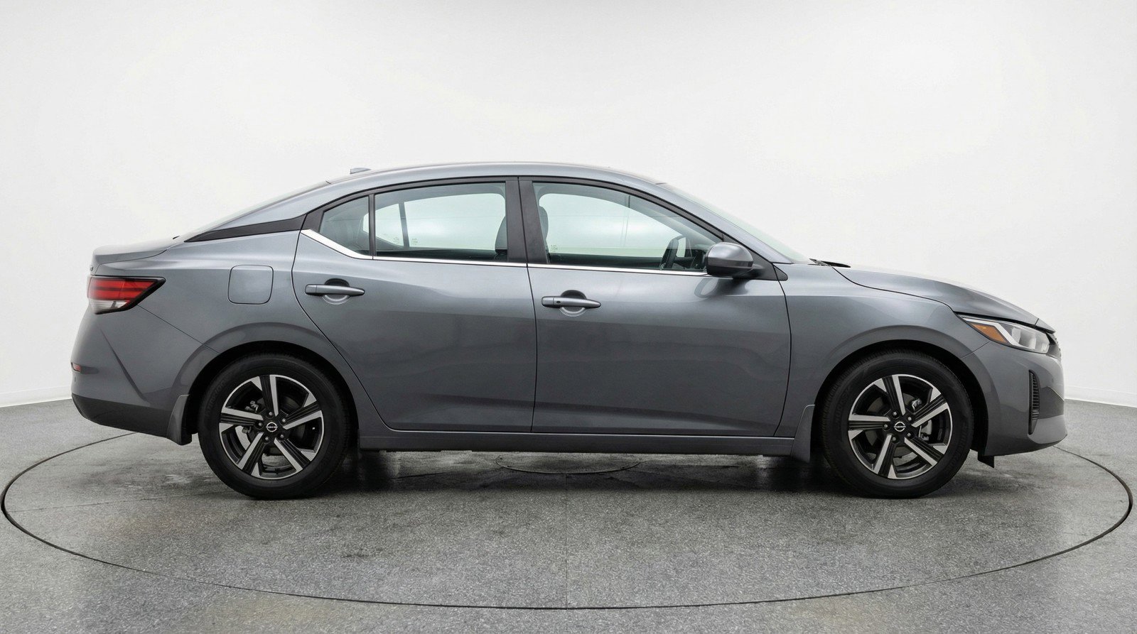 Used 2025 Nissan Sentra SV image 11