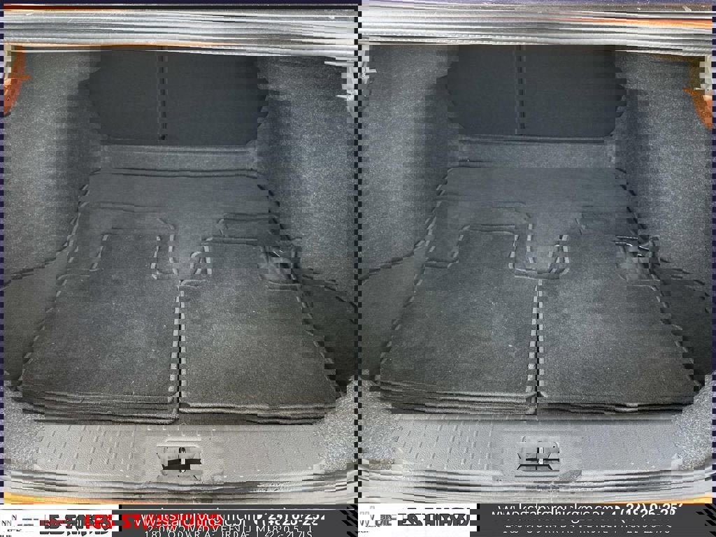 Used 2022 Nissan Sentra SR w/ SR Premium Package image 11