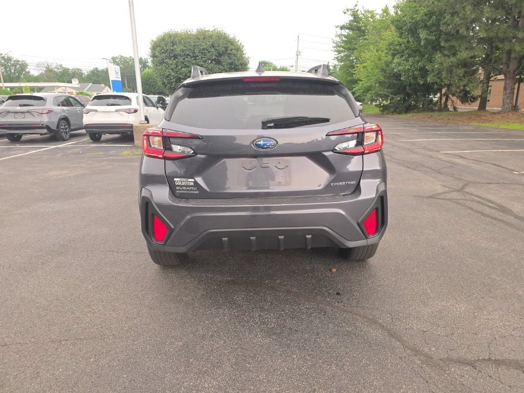 Used 2024 Subaru Crosstrek 2.0i Premium AWD/4WD image 7