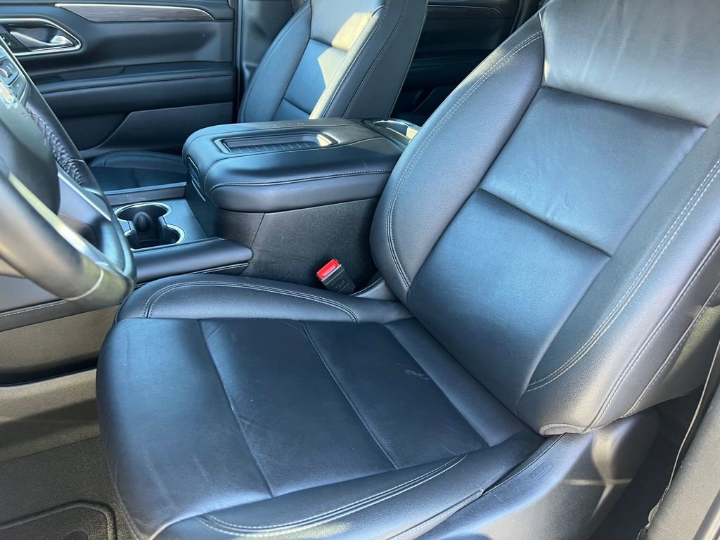 Used 2024 Chevrolet Suburban LT image 10