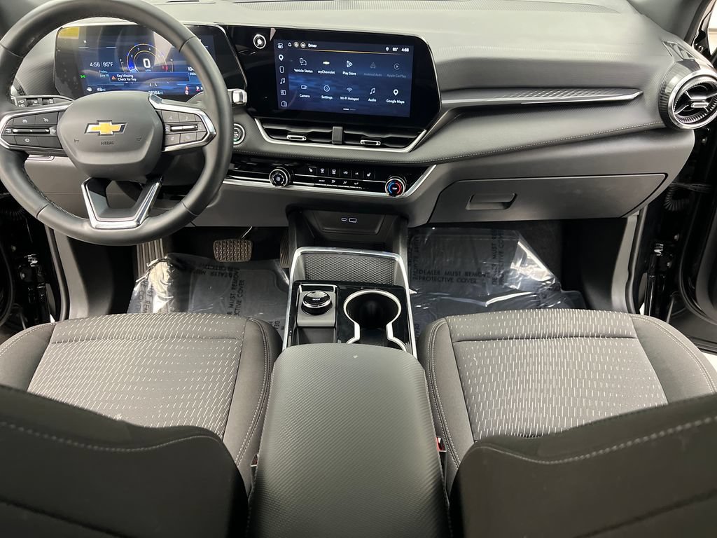 Used 2026 Chevrolet Equinox LT FWD image 40