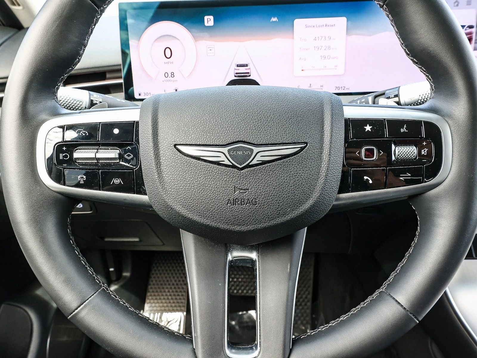 Used 2026 Genesis GV70 2.5T Select image 25