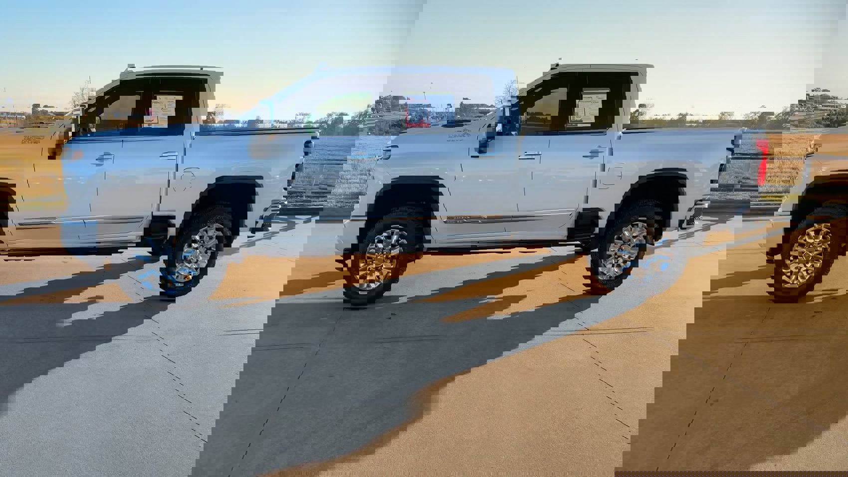 Used 2025 Chevrolet Silverado 2500 High Country w/ Technology Package image 4