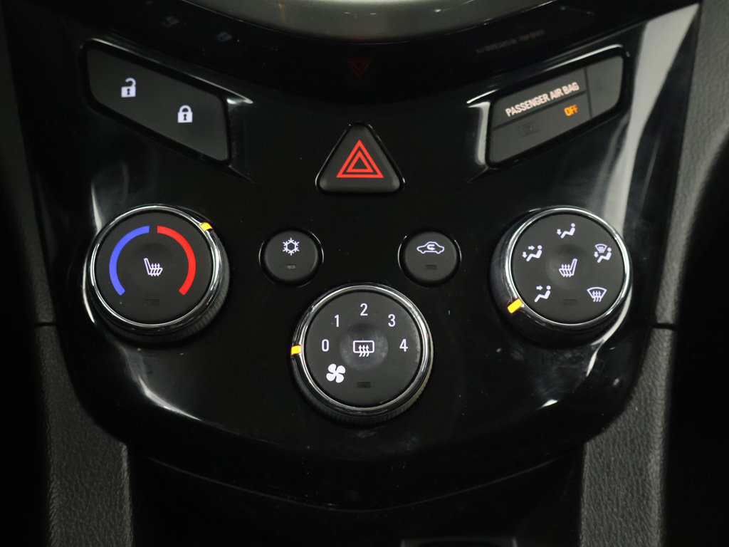 Used 2019 Chevrolet Sonic LT w/ Convenience Package FWD image 40