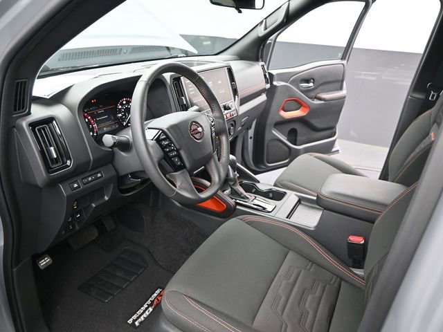 Used 2025 Nissan Frontier PRO-4X image 6