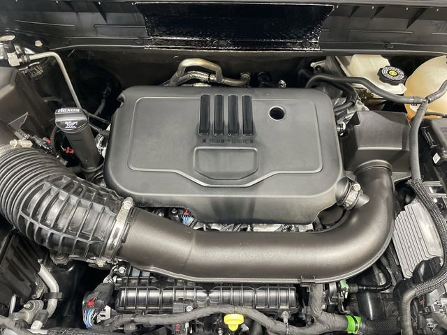 Used 2023 GMC Acadia SLE FWD image 28