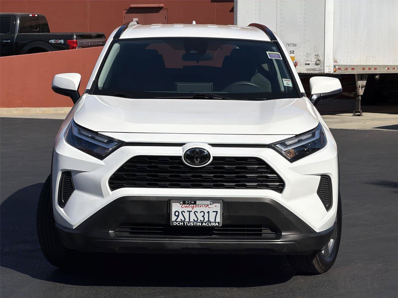 Used 2025 Toyota RAV4 XLE FWD image 7