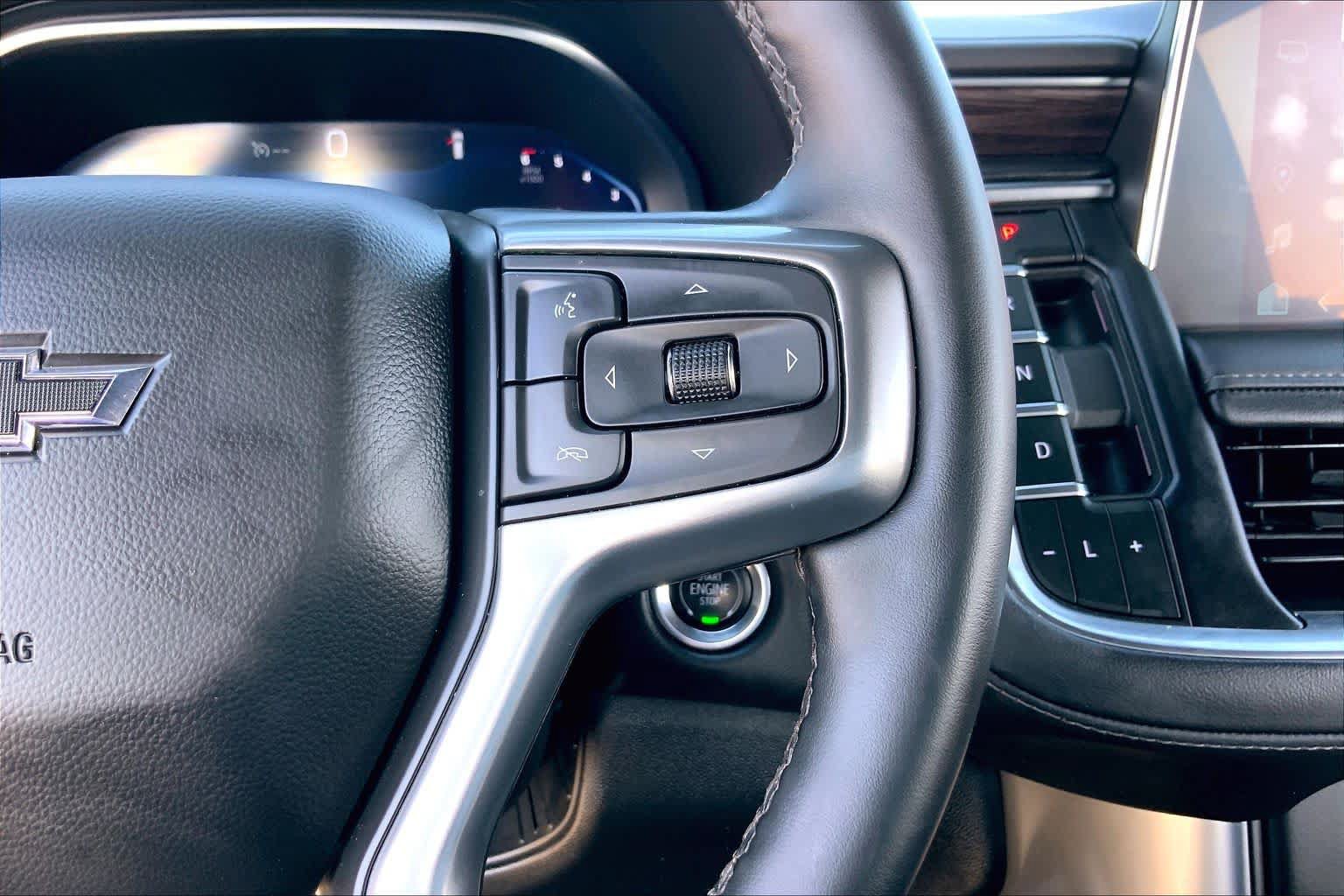 Used 2023 Chevrolet Tahoe Z71 w/ Luxury Package AWD/4WD image 24