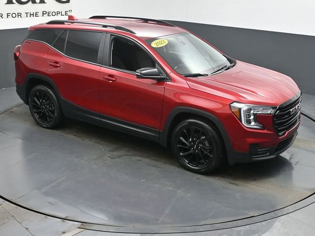 Used 2023 GMC Terrain SLE w/ Driver Convenience Package image 47