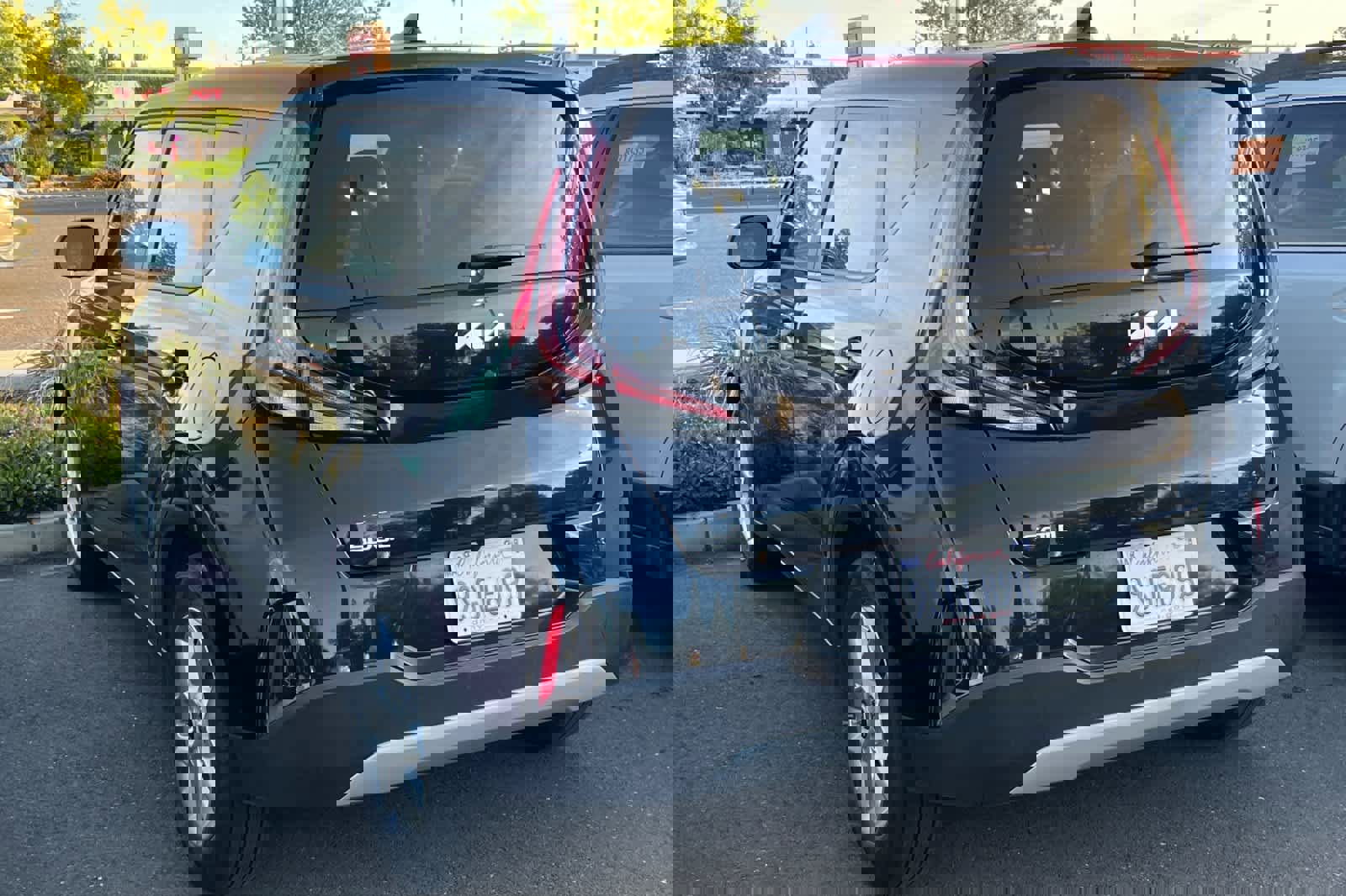 Used 2025 Kia Soul LX w/ LX Technology Package image 3