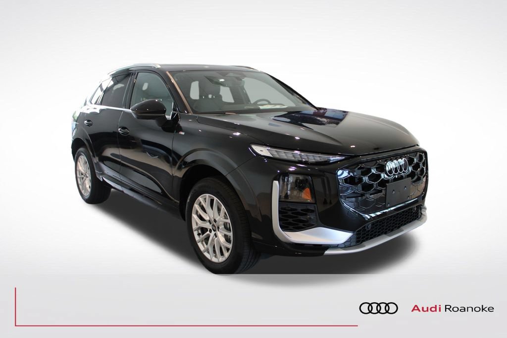 New 2026 Audi Q3 quattro 2.0T AWD/4WD image 1