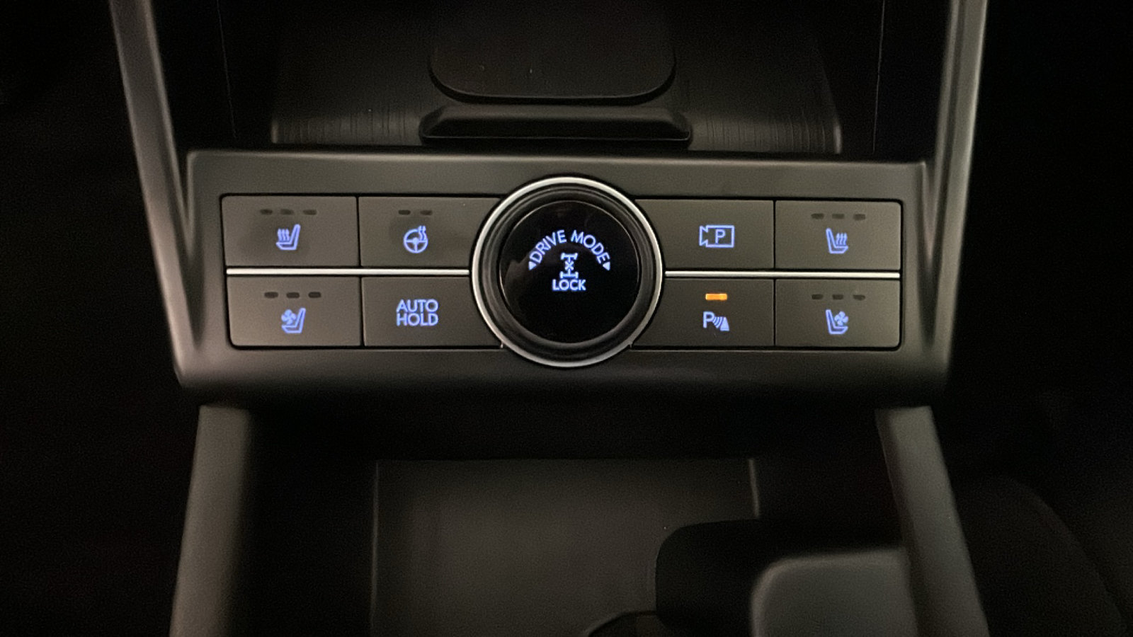 Used 2025 Hyundai Kona Limited AWD/4WD image 27