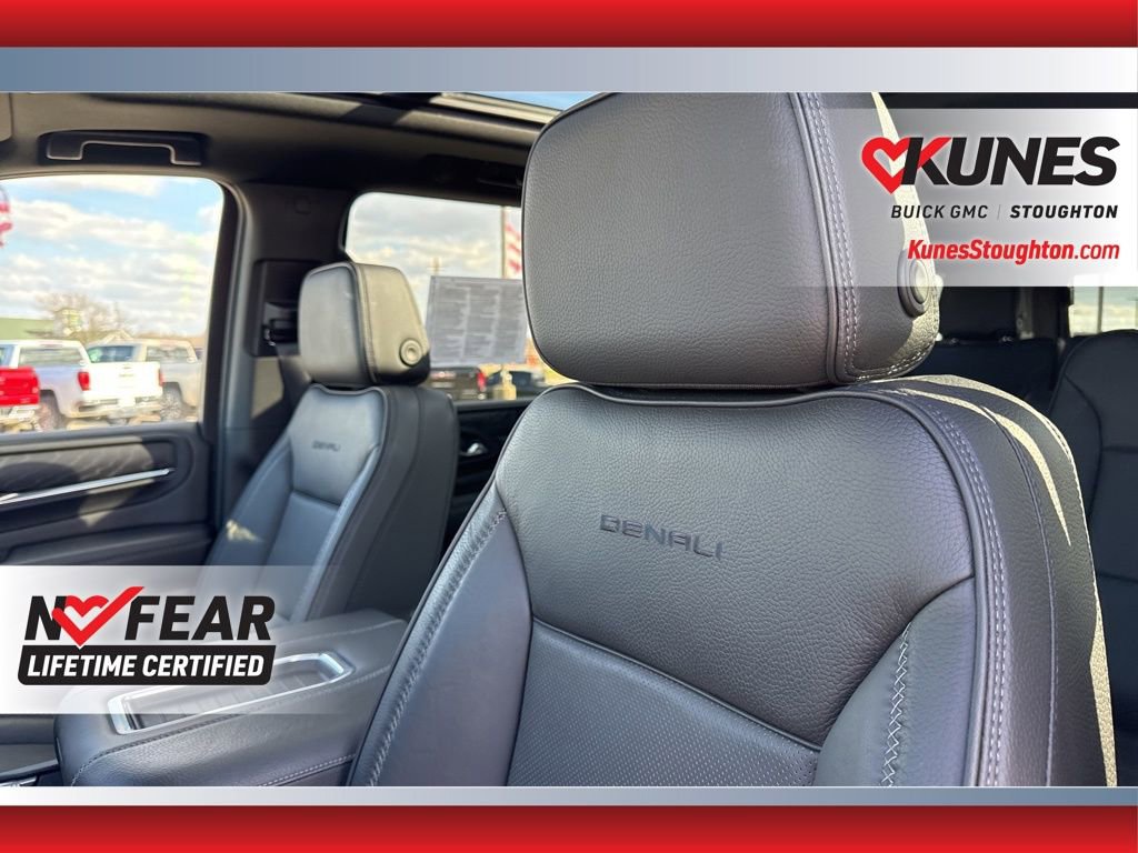 Used 2023 GMC Yukon XL Denali AWD/4WD image 28
