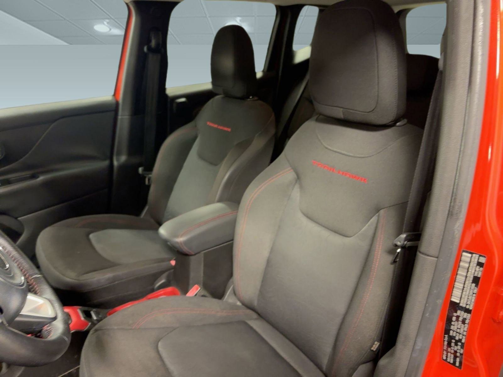 Used 2015 Jeep Renegade Trailhawk w/ Popular Equipment Group image 23