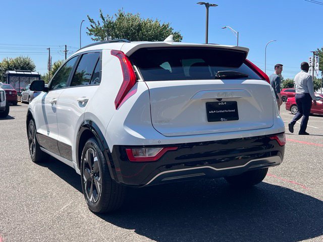 Certified 2024 Kia Niro Wind FWD image 11