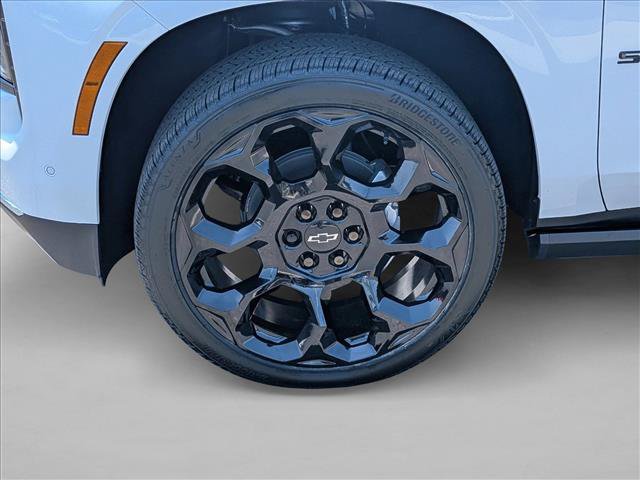 New 2026 Chevrolet Suburban High Country AWD/4WD image 10
