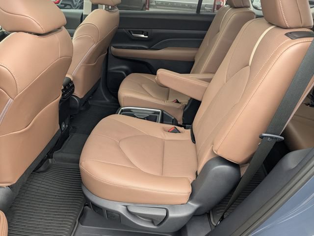 Used 2026 Toyota Grand Highlander AWD image 26