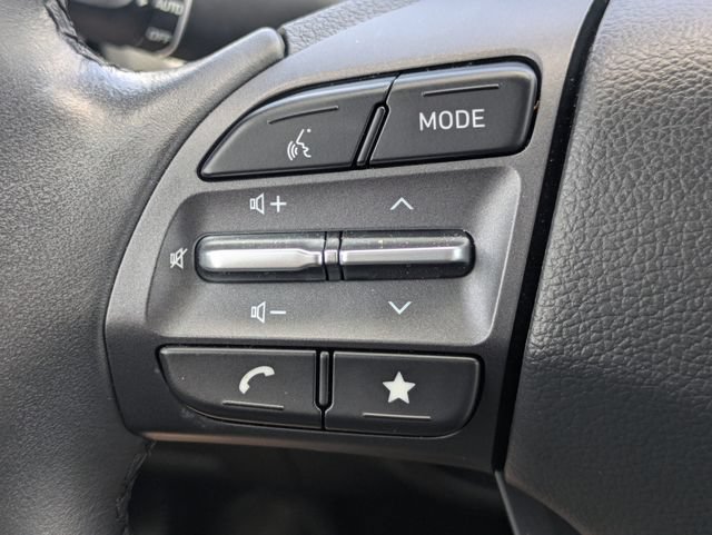 Used 2023 Hyundai Kona Limited FWD image 28