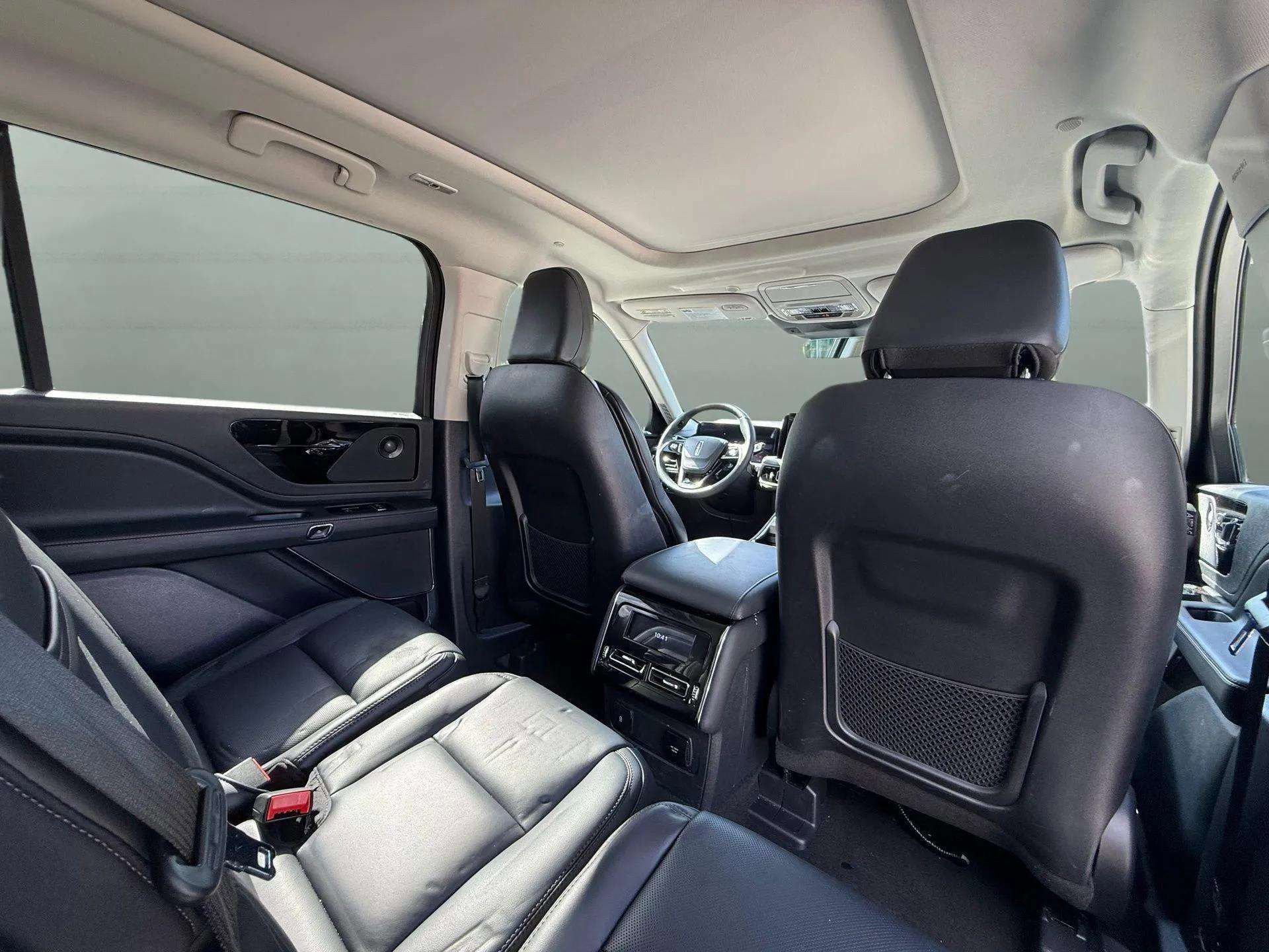 Used 2025 Lincoln Aviator Reserve w/ Illumination Package image 23